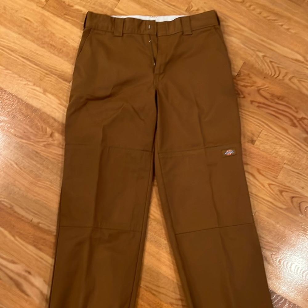Urban Outfitters, Men’s Dickies, 32x27, Loose Fit, pants. Frayed hem. Worn 2x.